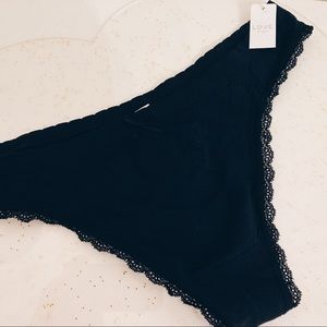 Love by Gap • Lace Trim Thong Panties Black Women’s Size Large NWT